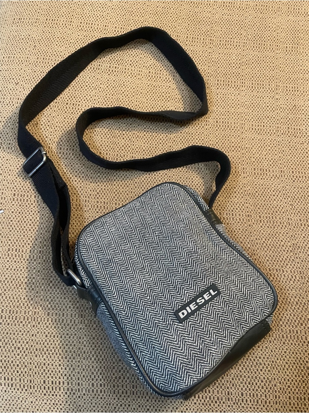 DIESEL MESSENGER